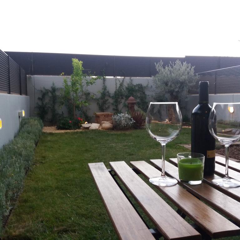 Poesia Y Vino Apartment Lardero Exterior photo